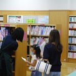 夜の図書館ツアーの様子7